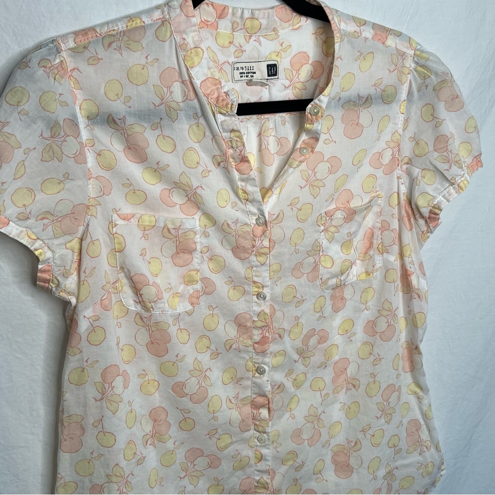 GAP Y2K Sheer Button Up Top Off White Cherries Fruit Blouse Cotton Sz 10 Cap Slv - Picture 5 of 12